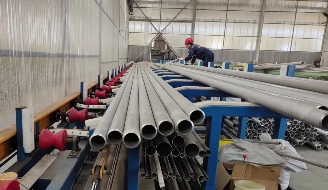 Stainless steel seamless pipe